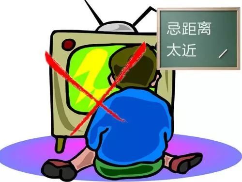 两个月宝宝看电视好吗,两个月宝宝看电视，利弊如何权衡？
